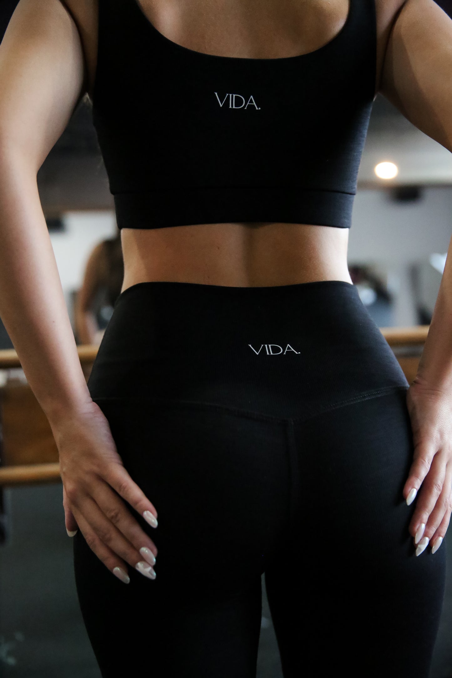Vida Ribbed Legging (Black)
