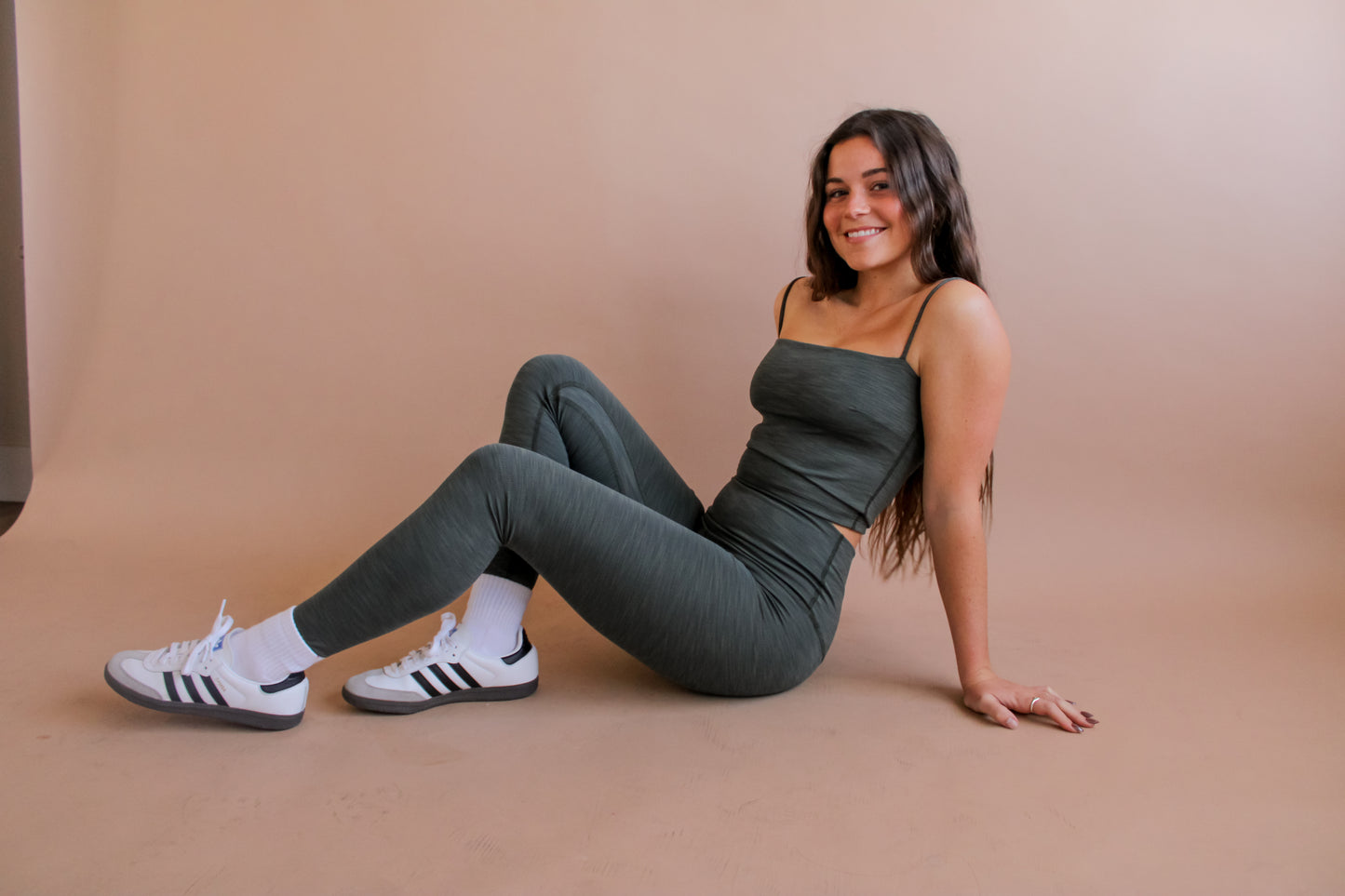 Vida Ribbed Legging (forest ribbed)