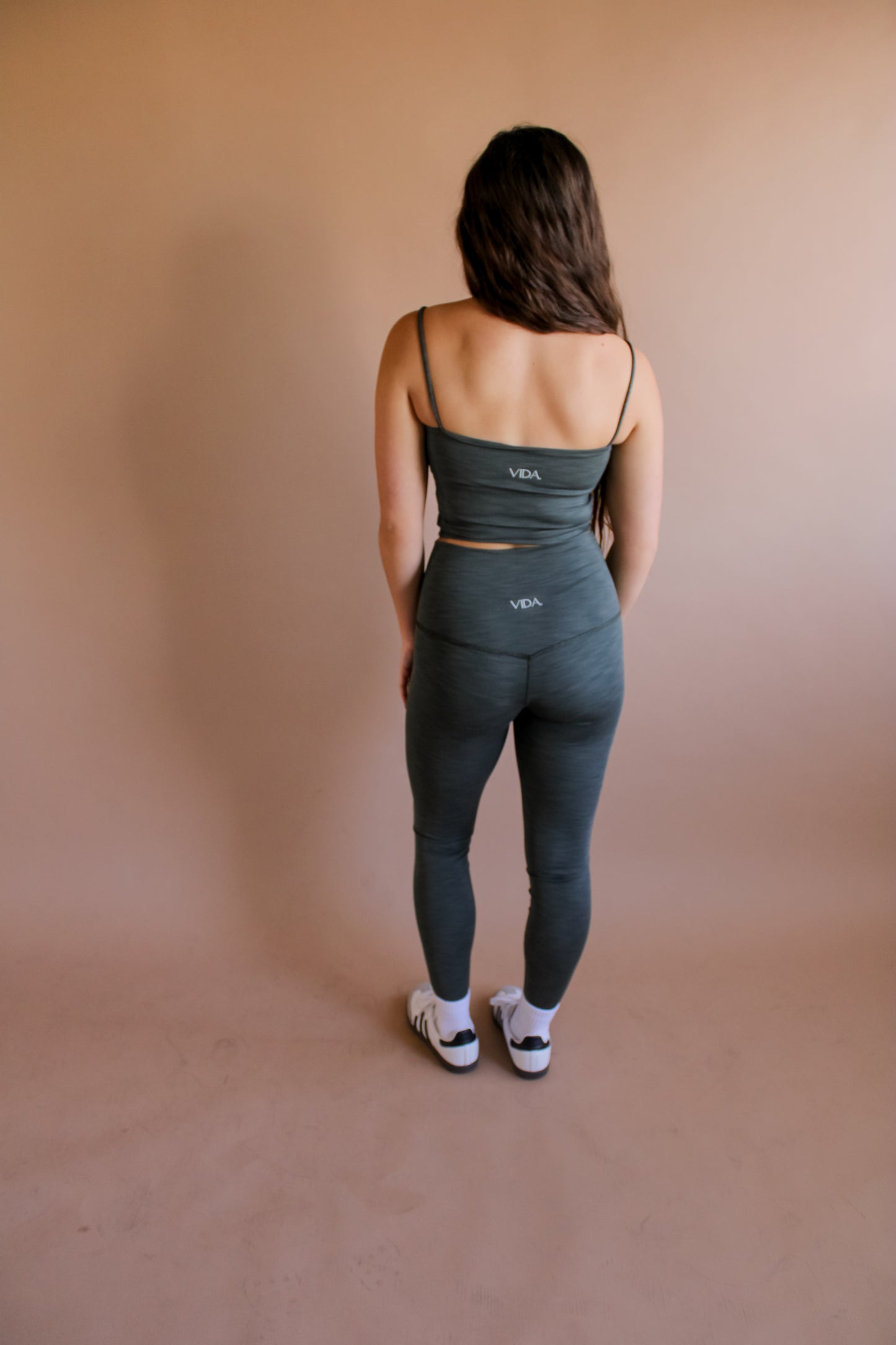 Vida Ribbed Legging (forest ribbed)