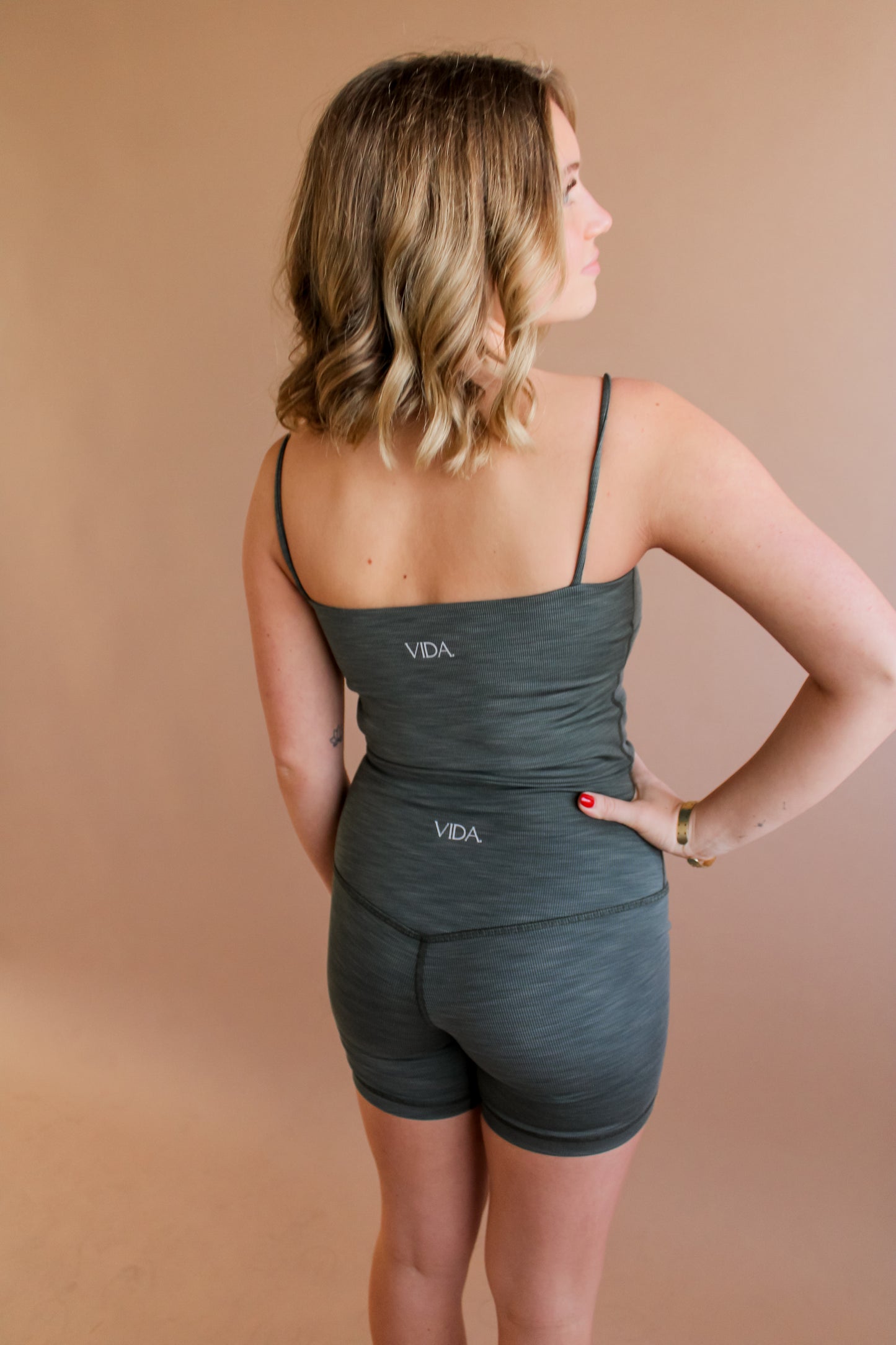 Vida Ribbed Lux Longline Bra (forest ribbed)