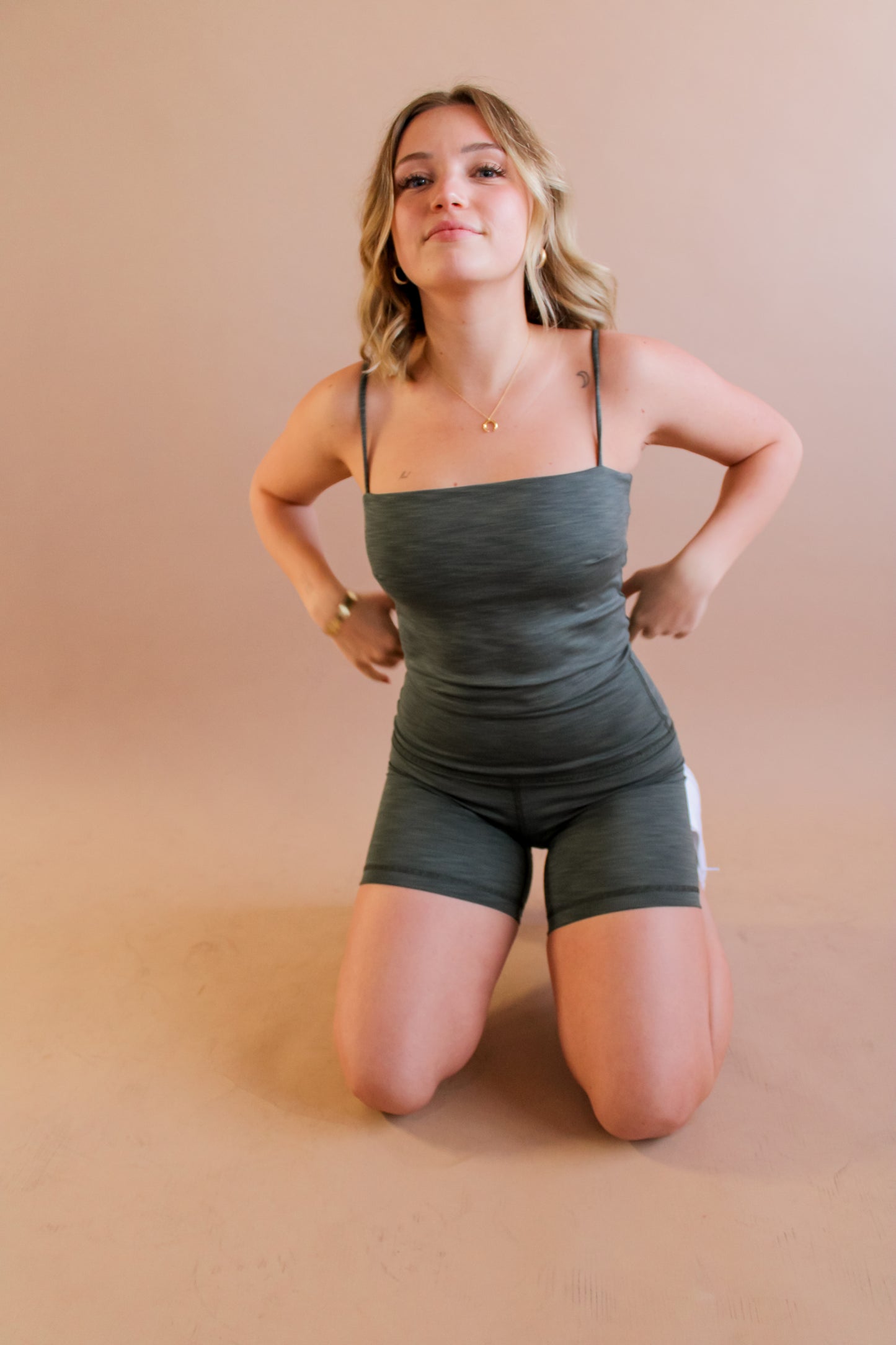 Vida Ribbed Lux Longline Bra (forest ribbed)